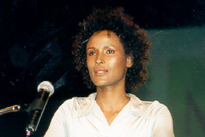 Waris Dirie fights against Female Genital Mutilation and spreads awareness