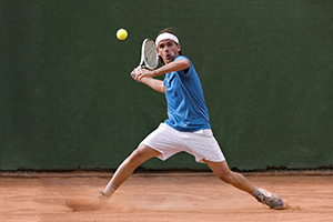 Man playing tennis